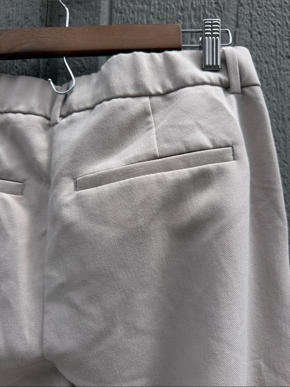 Abercrombie and Fitch Wide-Leg Light Beige Trousers Size: 29/8 - Picture 6 of 10